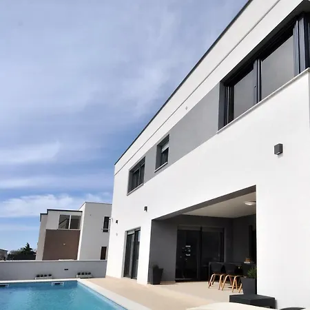Bellissima Villa *